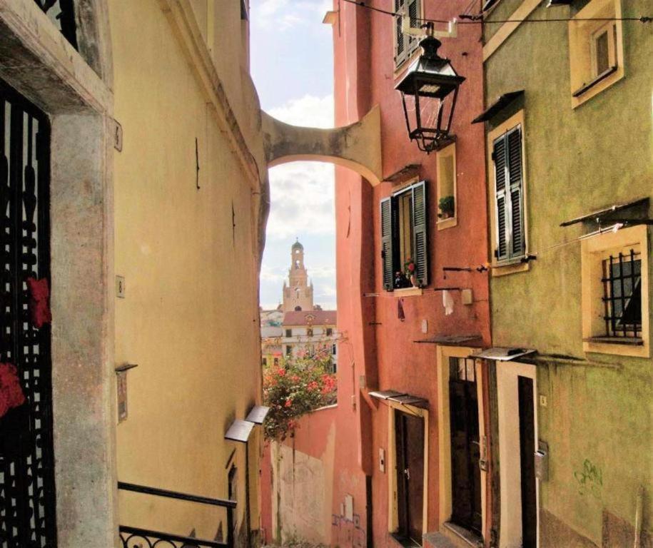 Casa Rosa Lucia Centrale Con Parcheggio San Remo Buitenkant foto