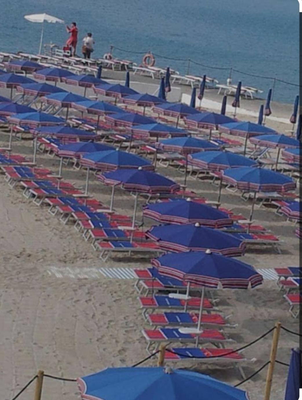 Casa Rosa Lucia Centrale Con Parcheggio San Remo Buitenkant foto
