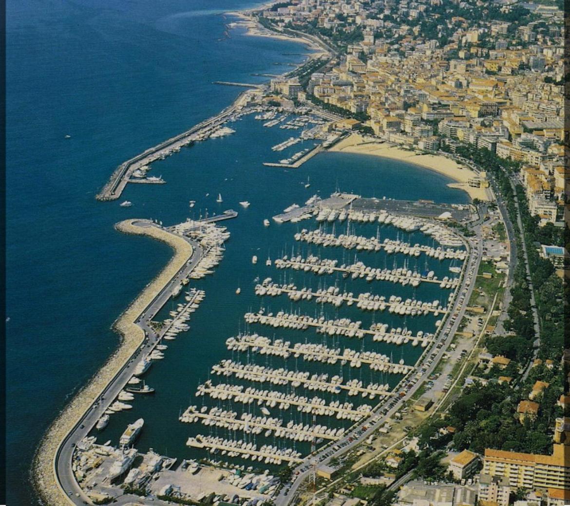 Casa Rosa Lucia Centrale Con Parcheggio San Remo Buitenkant foto